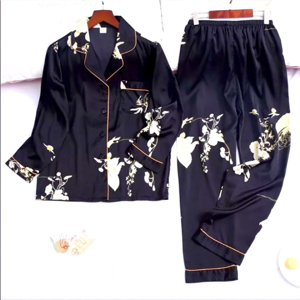 COPY - Two Piece Luxe Satin Pajamas Set (Large)